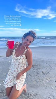 Katie Austin feet photo thumbnail