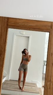 Katie Austin feet photo thumbnail