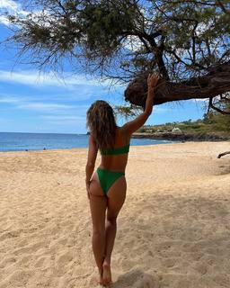 Katie Austin feet photo thumbnail