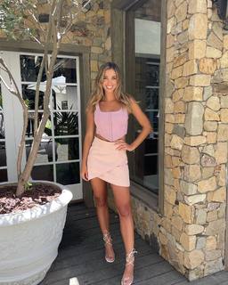 Katie Austin feet photo thumbnail