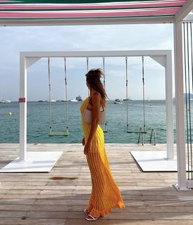 Katie Austin feet photo thumbnail