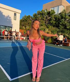 Katie Austin feet photo thumbnail