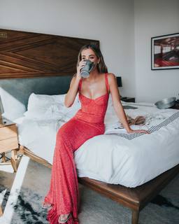 Katie Austin feet photo thumbnail