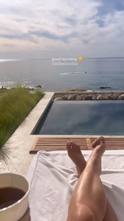 Katie Austin feet photo thumbnail