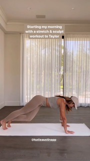 Katie Austin feet photo thumbnail