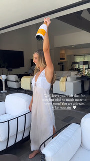 Katie Austin feet photo thumbnail