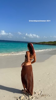 Katie Austin feet photo thumbnail