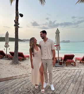 Katie Austin feet photo thumbnail