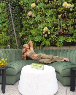 Katie Austin feet photo thumbnail