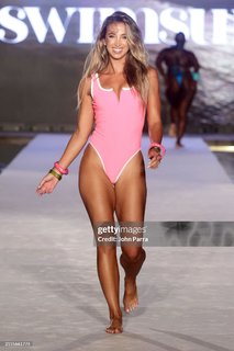 Katie Austin feet photo thumbnail