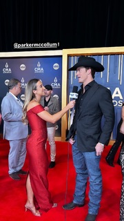 Katie Austin feet photo thumbnail