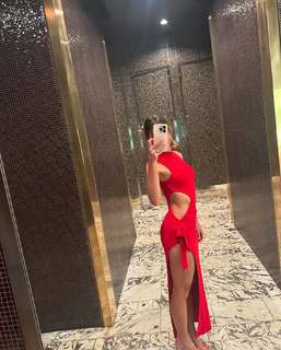 Katie Austin feet photo thumbnail