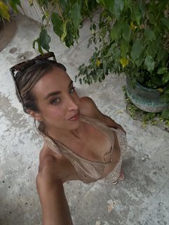 Katie Austin feet photo thumbnail