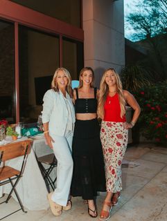 Katie Austin feet photo thumbnail