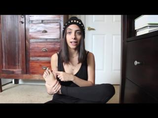 Katie Carmona feet photo thumbnail