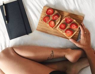 Katie Carmona feet photo thumbnail