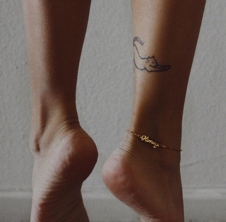 Katie Carmona feet photo thumbnail
