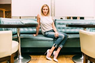 Katie Cassidy feet photo thumbnail