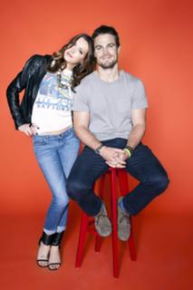 Katie Cassidy feet photo thumbnail