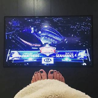 Katie Cassidy feet photo thumbnail