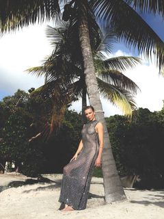 Katie Cassidy feet photo thumbnail