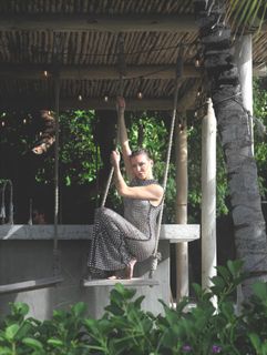 Katie Cassidy feet photo 10