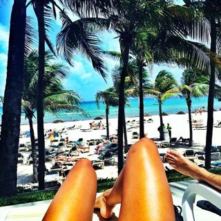 Katie Cleary feet photo 10
