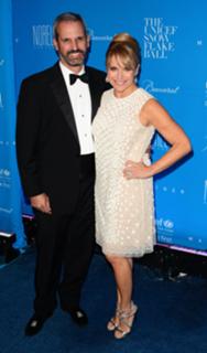 Katie Couric feet photo thumbnail