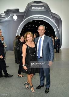 Katie Couric feet photo thumbnail