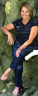 Katie Couric feet photo thumbnail