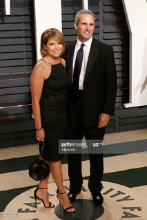 Katie Couric feet photo thumbnail