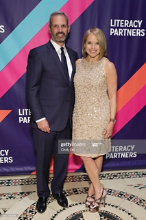 Katie Couric feet photo thumbnail