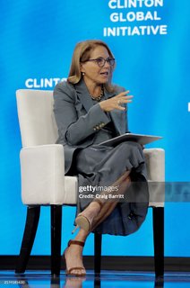 Katie Couric feet photo thumbnail
