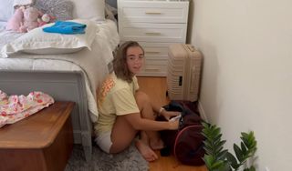 Katie Donnelly feet photo 15