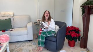 Katie Donnelly feet photo 5