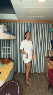 Katie Donnelly feet photo 5