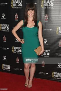 Katie Featherston feet photo thumbnail