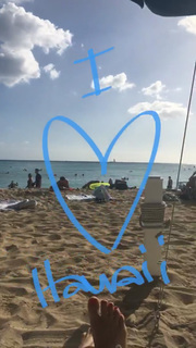 Katie Featherston feet photo thumbnail