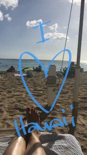 Katie Featherston feet photo thumbnail