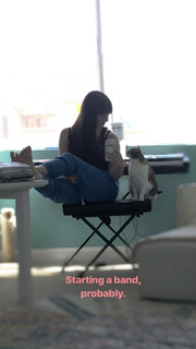 Katie Featherston feet photo thumbnail