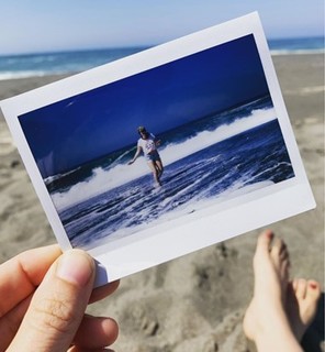 Katie Featherston feet photo thumbnail