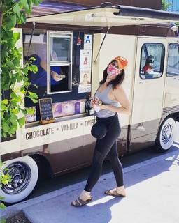 Katie Featherston feet photo thumbnail