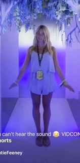 Katie Feeney feet photo thumbnail