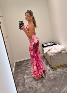 Katie Feeney feet photo thumbnail