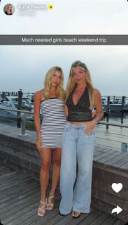 Katie Feeney feet photo thumbnail