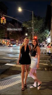Katie Feeney feet photo thumbnail