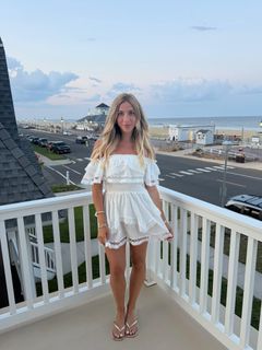 Katie Feeney feet photo 7