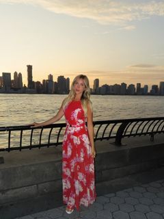 Katie Feeney feet photo 17