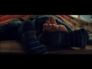 Katie Findlay feet photo 7