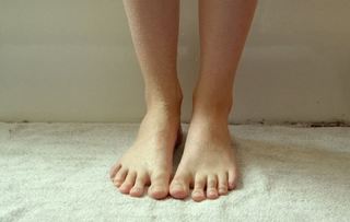 Katie Findlay feet photo 8